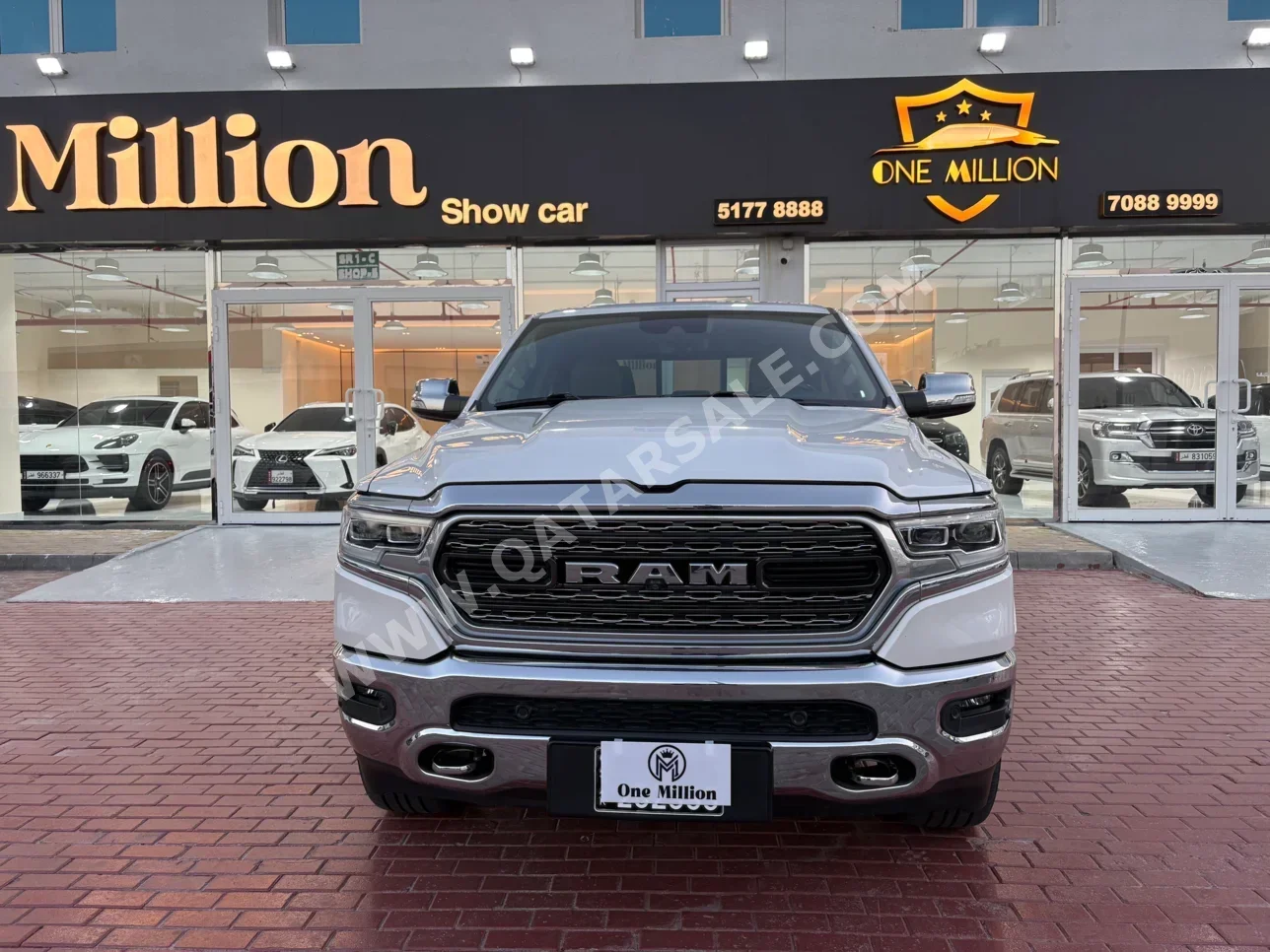 Dodge  Ram  Limited  2021  Automatic  32,000 Km  8 Cylinder  Four Wheel Drive (4WD)  Pick Up  White  With Warranty