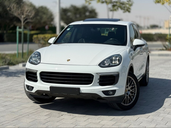 Porsche  Cayenne  S  2015  Automatic  90,000 Km  6 Cylinder  Four Wheel Drive (4WD)  SUV  White