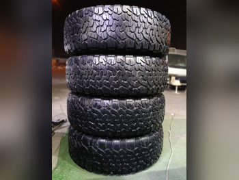 العجلات والجنوط (الرنقات) بي اف جود ريتش صنع في الولايات المتحدة الأمريكية (الولايات المتحدة الأمريكية) \  4 مواسم  3157017 ميليمتر  17"