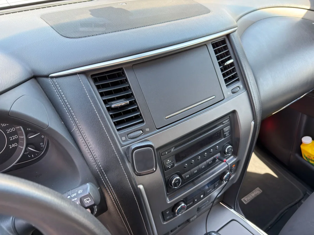 Nissan  Patrol  XE  2017  Automatic  141,000 Km  6 Cylinder  Four Wheel Drive (4WD)  SUV  Gray