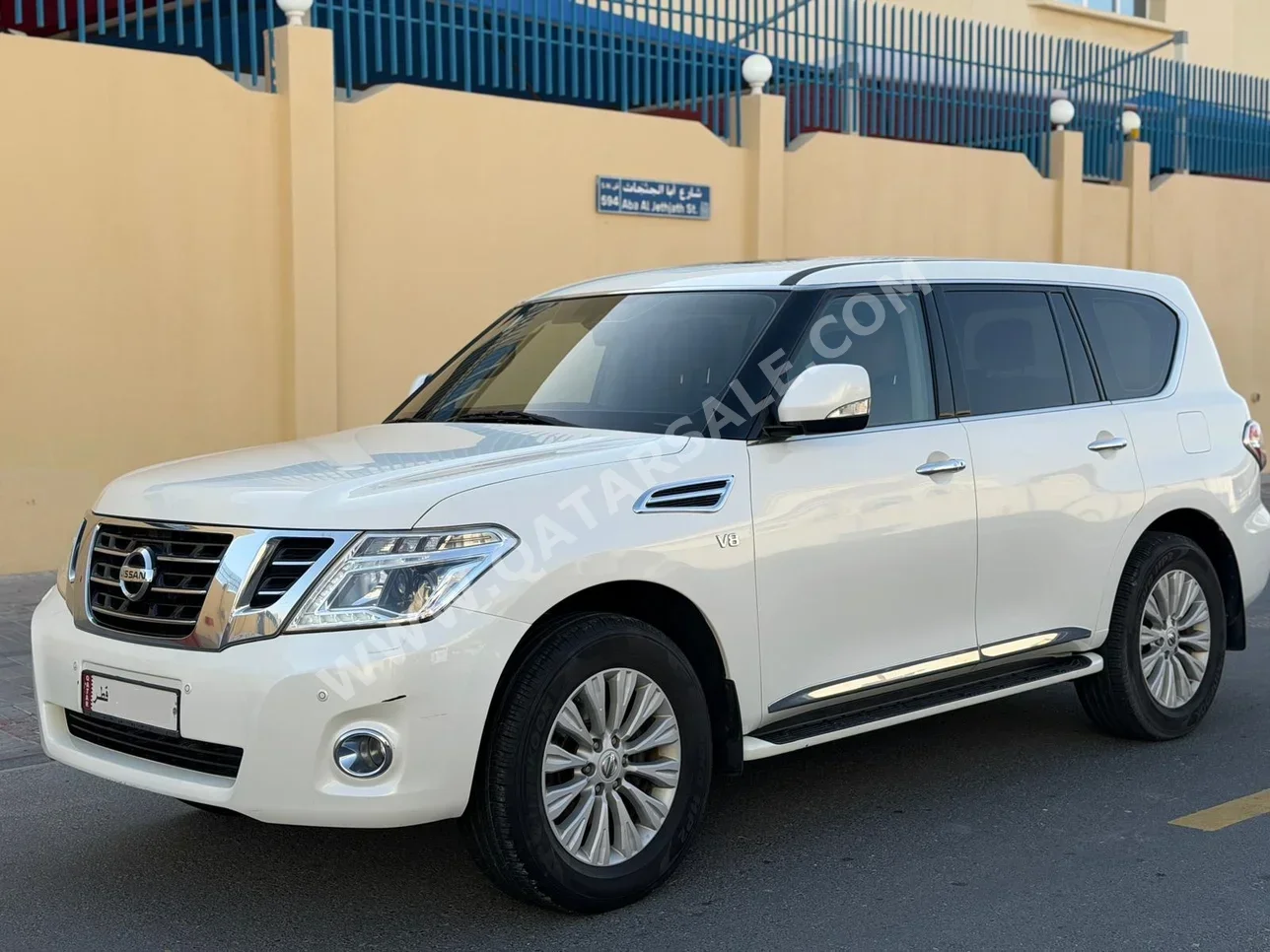 Nissan  Patrol  Titanium  2018  Automatic  95,000 Km  8 Cylinder  Four Wheel Drive (4WD)  SUV  White