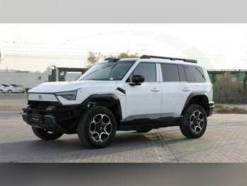 M Hero  M817  Hybrid  2025  Automatic  0 Km  4 Cylinder  All Wheel Drive (AWD)  SUV  White