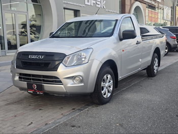 اسوزو  دي-ماكس  2025  عادي  0 كم  4 سلندر  دفع خلفي  بيكب  فضي