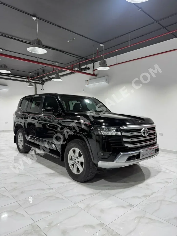 Toyota Land Cruiser GXR Twin Turbo 2022 Automatic 197,000 Km 6 Cylinder Four Wheel Drive (4WD) SUV Black