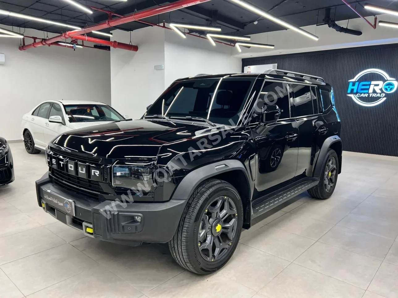 جيتور  تي 2  لكجري  2025  اوتوماتيك  14,000 كم  4 سلندر  دفع كلي مستمر  اس يو في  أسود  تحت الضمان