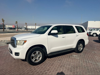 تويوتا  سكويا  اس ار 5  2013  اوتوماتيك  376,000 كم  8 سلندر  دفع رباعي  اس يو في  أبيض