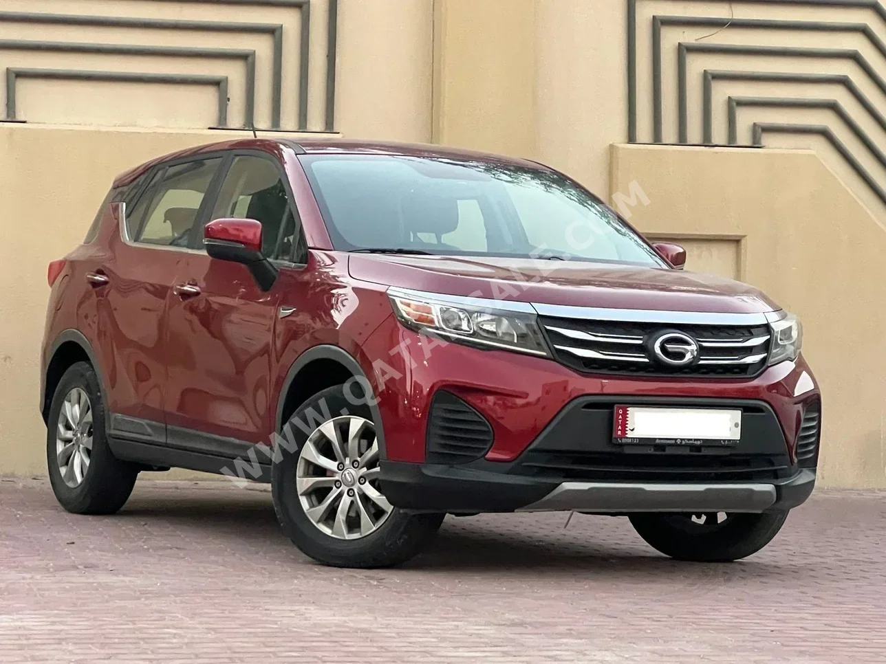 جاك جي اس 3 2022 اوتوماتيك 195,000 كم 4 سلندر سحب امامي اس يو في أحمر