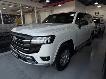 Toyota  Land Cruiser  GX  2025  Automatic  30,000 Km  6 Cylinder  Four Wheel Drive (4WD)  SUV  White  With Warranty