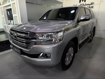 Toyota  Land Cruiser  VXR  2021  Automatic  22,000 Km  8 Cylinder  Four Wheel Drive (4WD)  SUV  Silver