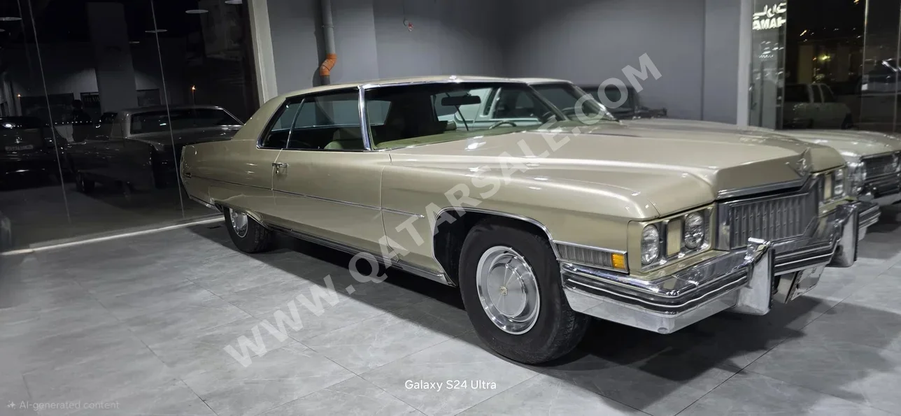 Cadillac Classic 1973 Automatic 64,000 Km 8 Cylinder Rear Wheel Drive (RWD) Classic Light Beige