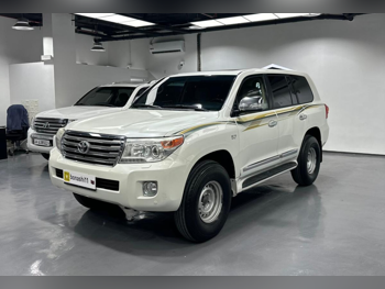 Toyota  Land Cruiser  VXR  2012  Automatic  430,565 Km  8 Cylinder  Four Wheel Drive (4WD)  SUV  White