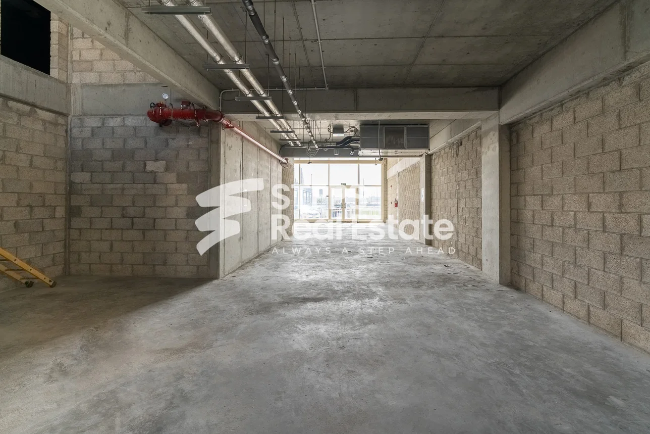 Commercial Shops - Not Furnished - Al Rayyan For Rent - Ain Khaled