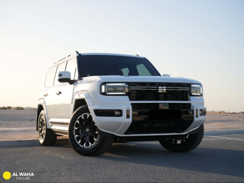 Jetour  G700  Comfort  2026  Automatic  750 Km  4 Cylinder  Four Wheel Drive (4WD)  SUV  White  With Warranty