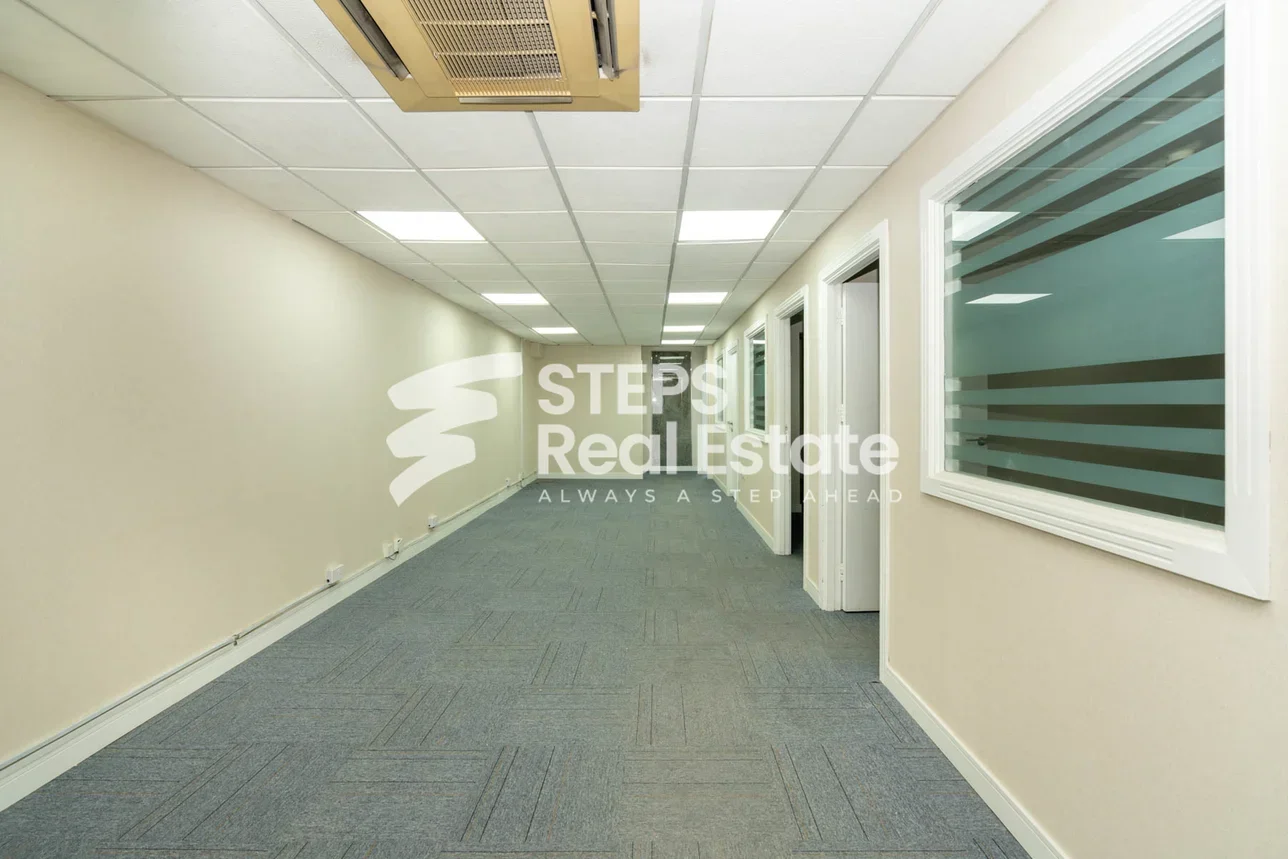 Commercial Offices - Not Furnished - Doha - Fereej Al Nasr