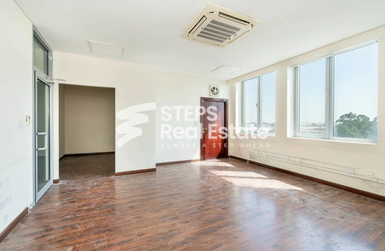Commercial Offices - Not Furnished  - Doha  - Fereej Al Nasr