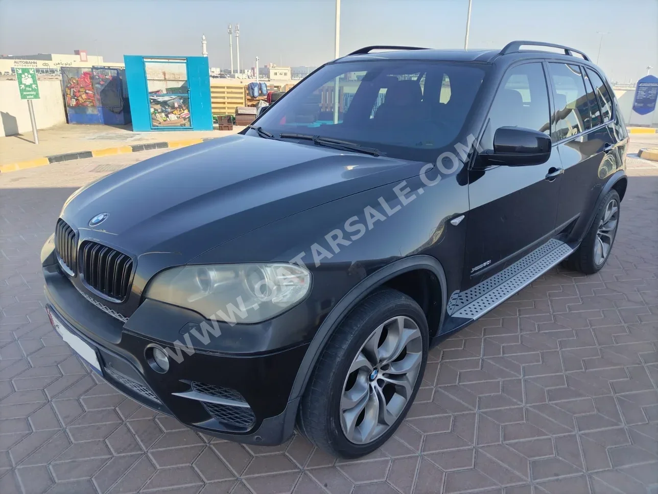 بي ام دبليو  الفئة - اكس  اكس5 50 اي  2011  اوتوماتيك  129,000 كم  8 سلندر  دفع كلي مستمر  اس يو في  أسود