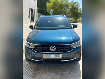 فوكس واغن  تيغوان  1.4 تي اس اي  2024  اوتوماتيك  43,000 كم  4 سلندر  سحب امامي  اس يو في  ازرق  تحت الضمان