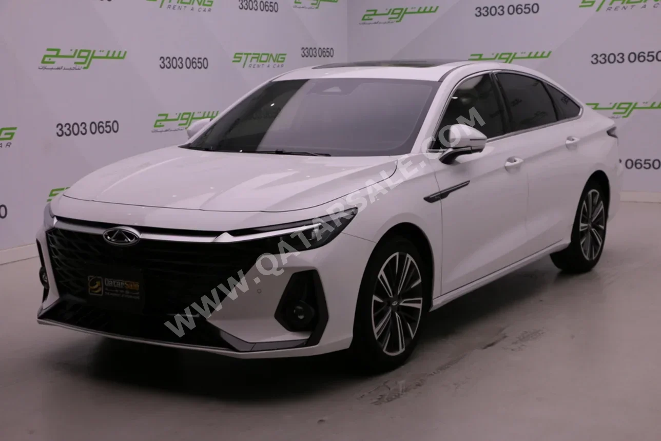 Chery Arrizo 8 Luxury 2025 Automatic 7,000 Km 4 Cylinder Front Wheel Drive (FWD) Sedan White With Warranty