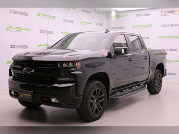Chevrolet  Silverado  Trail Boss  2019  Automatic  80,000 Km  8 Cylinder  Four Wheel Drive (4WD)  Pick Up  Black