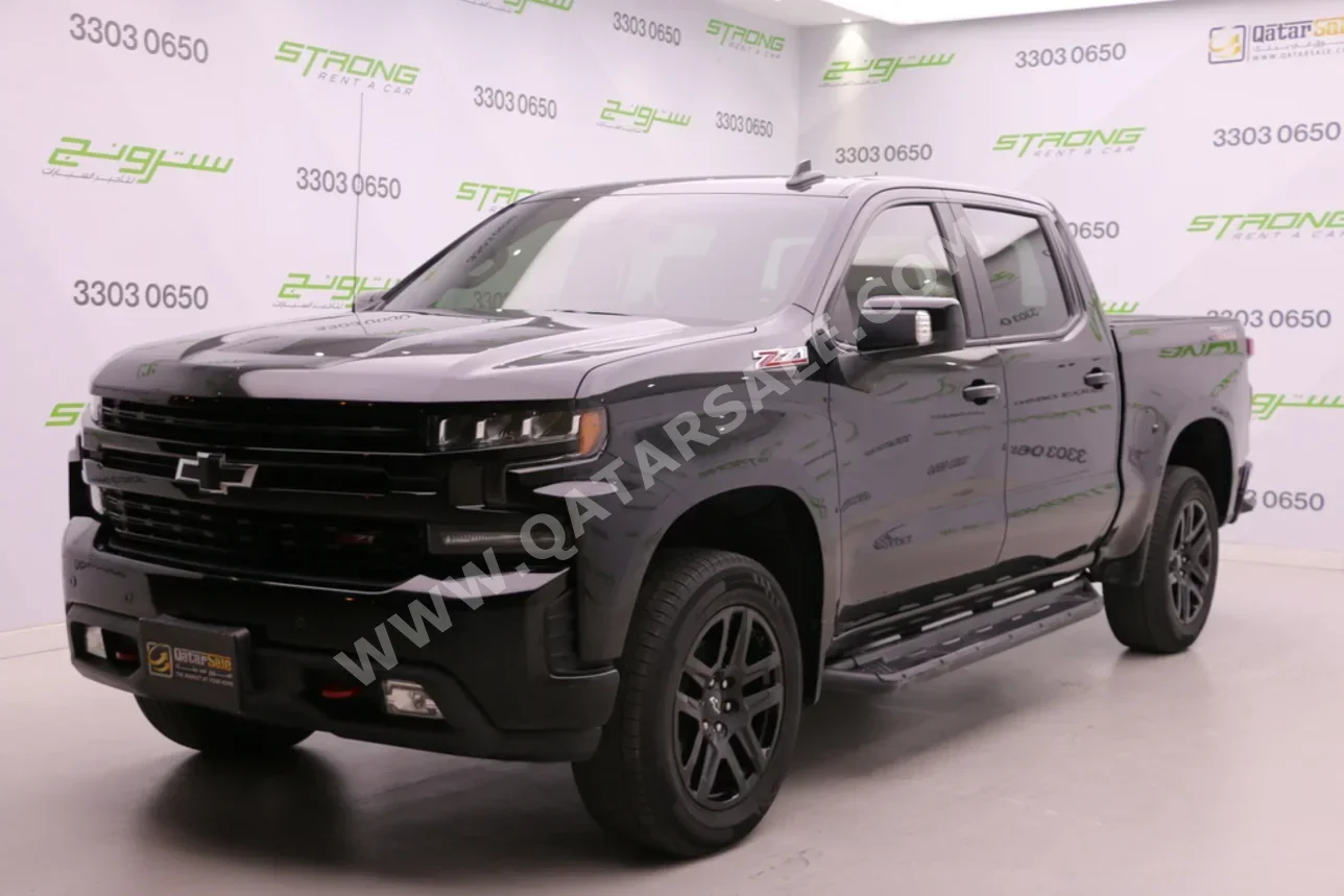 Chevrolet  Silverado  Trail Boss  2019  Automatic  80,000 Km  8 Cylinder  Four Wheel Drive (4WD)  Pick Up  Black