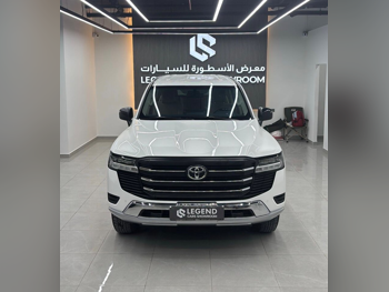 Toyota  Land Cruiser  GX  2022  Automatic  211,000 Km  6 Cylinder  Four Wheel Drive (4WD)  SUV  White