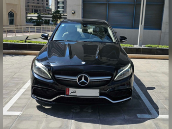 Mercedes-Benz  C-Class  300  2015  Automatic  186,500 Km  4 Cylinder  Rear Wheel Drive (RWD)  Sedan  Black