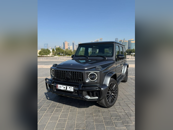 مرسيدس - بنز  جي - كلاس  63 اي ام جي  2025  اوتوماتيك  26,000 كم  8 سلندر  دفع رباعي  اس يو في  رمادي  تحت الضمان