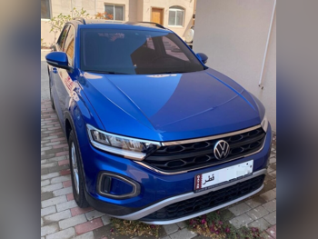 Volkswagen  T-Roc  2023  Automatic  15,800 Km  4 Cylinder  Four Wheel Drive (4WD)  SUV  Blue  With Warranty