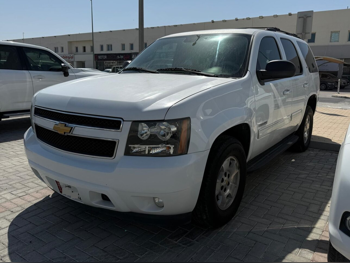 Chevrolet  Tahoe  LT  2014  Automatic  158,000 Km  8 Cylinder  Four Wheel Drive (4WD)  SUV  White