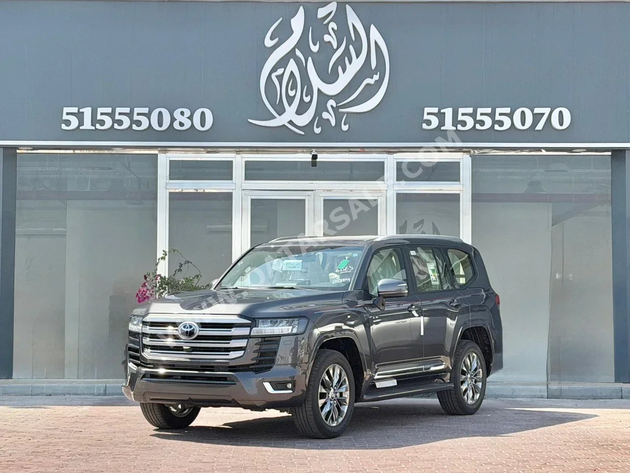 تويوتا  لاند كروزر  جي اكس ار توين توربو  2026  اوتوماتيك  0 كم  6 سلندر  دفع رباعي  اس يو في  رمادي  تحت الضمان