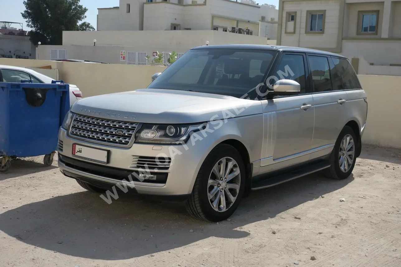 Land Rover Range Rover Vogue HSE 2014 Automatic 219,000 Km 8 Cylinder Four Wheel Drive (4WD) SUV Silver
