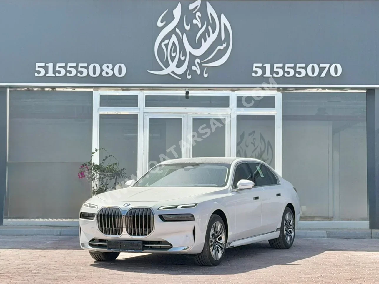 بي ام دبليو الفئة - السابعة 735 اي 2026 اوتوماتيك 0 كم 6 سلندر دفع كلي مستمر سيدان أبيض تحت الضمان