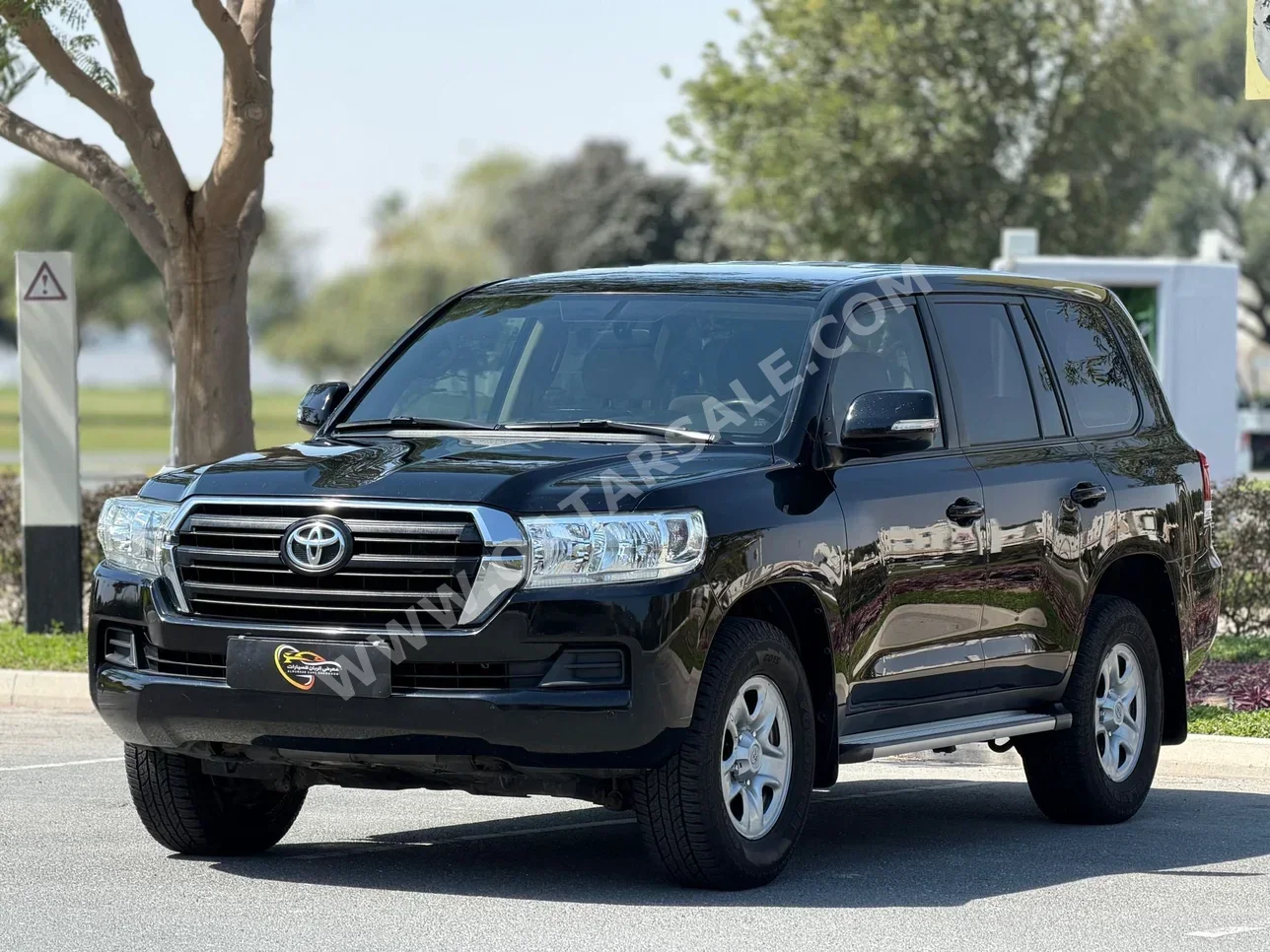 Toyota  Land Cruiser  GX  2021  Automatic  200,000 Km  6 Cylinder  Four Wheel Drive (4WD)  SUV  Black