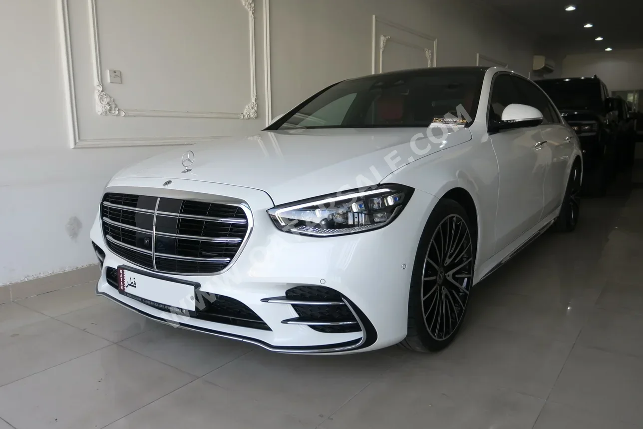مرسيدس - بنز  اس - كلاس  450  2024  اوتوماتيك  7,000 كم  6 سلندر  دفع خلفي  سيدان  أبيض  تحت الضمان