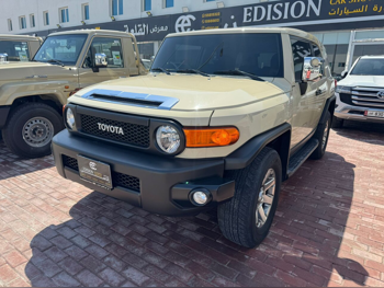 تويوتا  إف جي كروزر  تي ار دي  2023  اوتوماتيك  59,000 كم  6 سلندر  دفع رباعي  اس يو في  بيج  تحت الضمان
