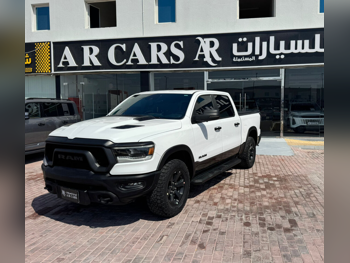 دودج  رام  ريبل  2023  اوتوماتيك  75,000 كم  8 سلندر  دفع رباعي  بيكب  أبيض  تحت الضمان