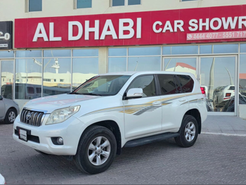 تويوتا  برادو  تي اكس ال  2012  اوتوماتيك  276,000 كم  6 سلندر  دفع رباعي  اس يو في  أبيض