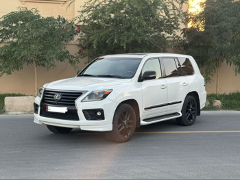 لكزس  ال اكس  570 اس  2014  اوتوماتيك  400,000 كم  8 سلندر  دفع رباعي  اس يو في  أبيض