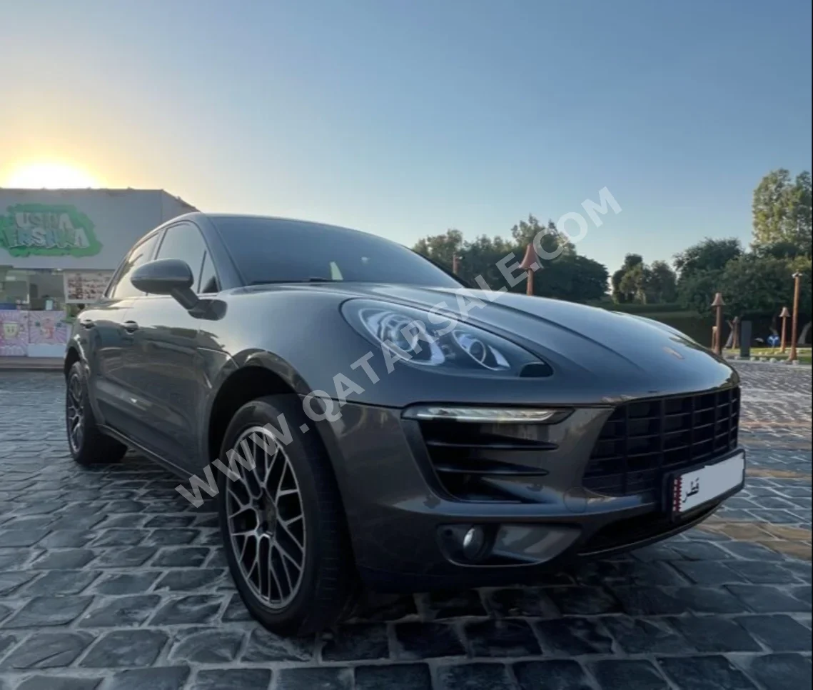 Porsche Macan S 2015 Automatic 114,000 Km 6 Cylinder Four Wheel Drive (4WD) SUV Dark Gray