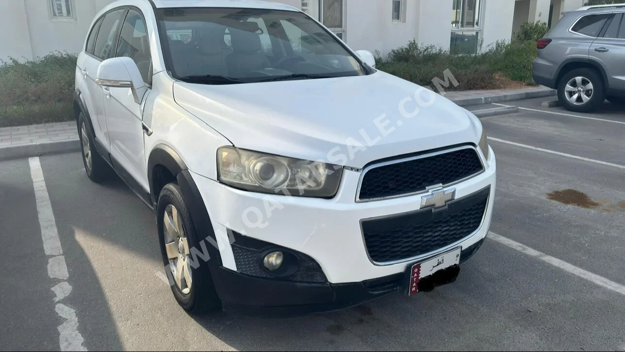 Chevrolet Captiva 2011 Automatic 213,801 Km 4 Cylinder Front Wheel Drive (FWD) SUV White