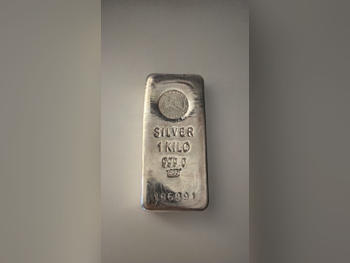 الفضة سبيكة  1000 غرام  بسيط  حسب القطعة ( ديزاينرز)