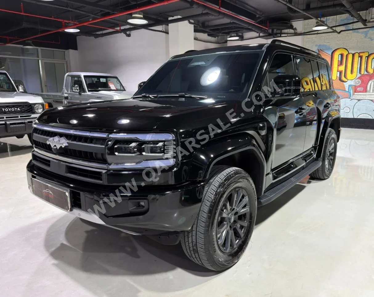 بي واي دي  ليوبيرد 5  الترا 5  2025  اوتوماتيك  17,000 كم  4 سلندر  دفع كلي مستمر  اس يو في  أسود