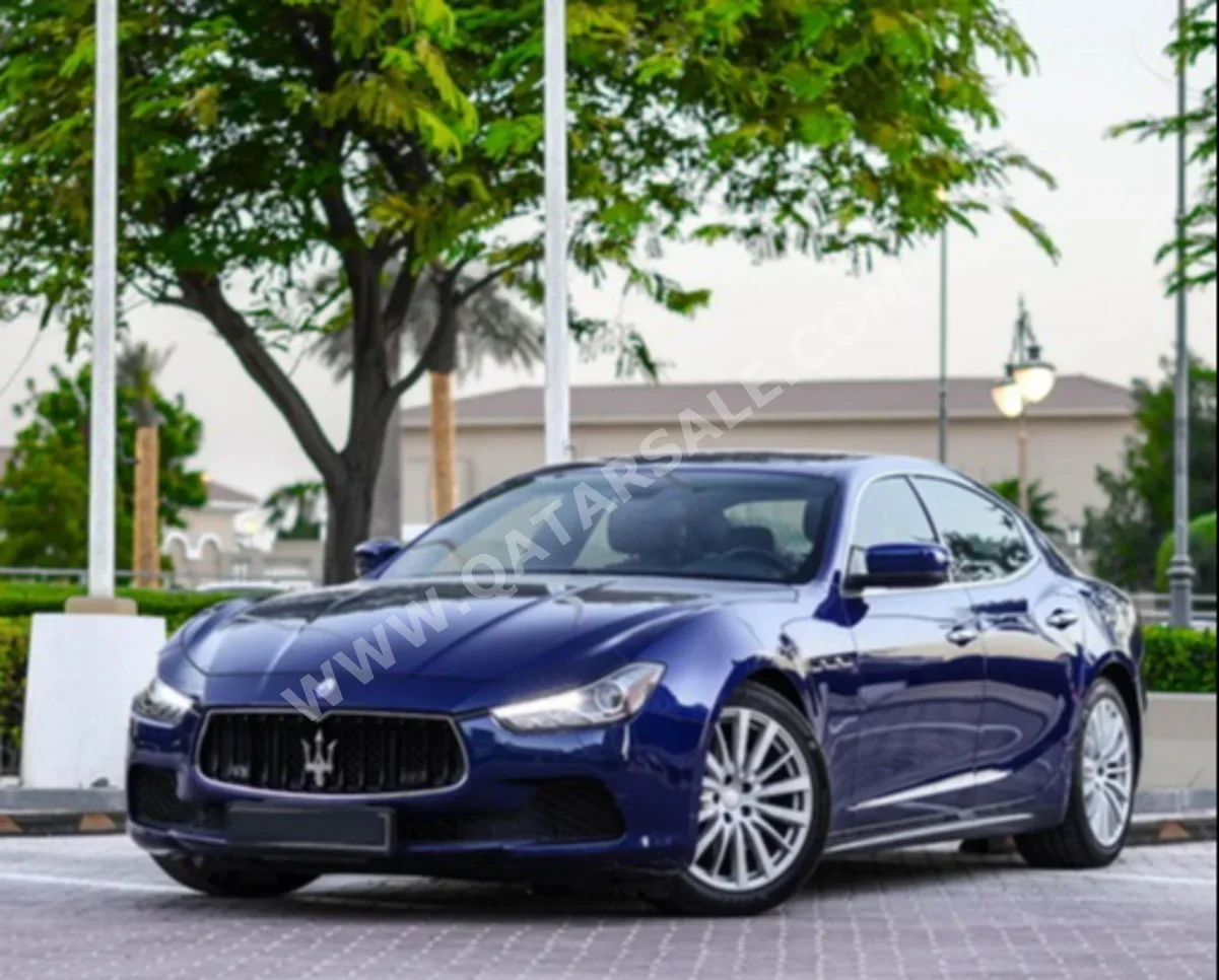 مزاراتي  جيبلي  2015  اوتوماتيك  100,000 كم  6 سلندر  دفع خلفي  سيدان  ازرق