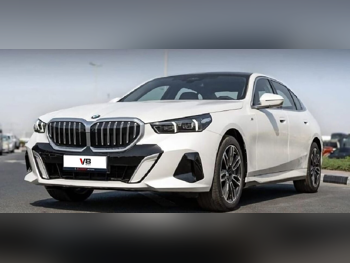 BMW  5-Series  530i M  2026  Automatic  0 Km  4 Cylinder  Rear Wheel Drive (RWD)  Sedan  White