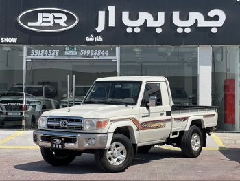 Toyota  Land Cruiser  LX  2020  Manual  160,000 Km  6 Cylinder  Four Wheel Drive (4WD)  Pick Up  White