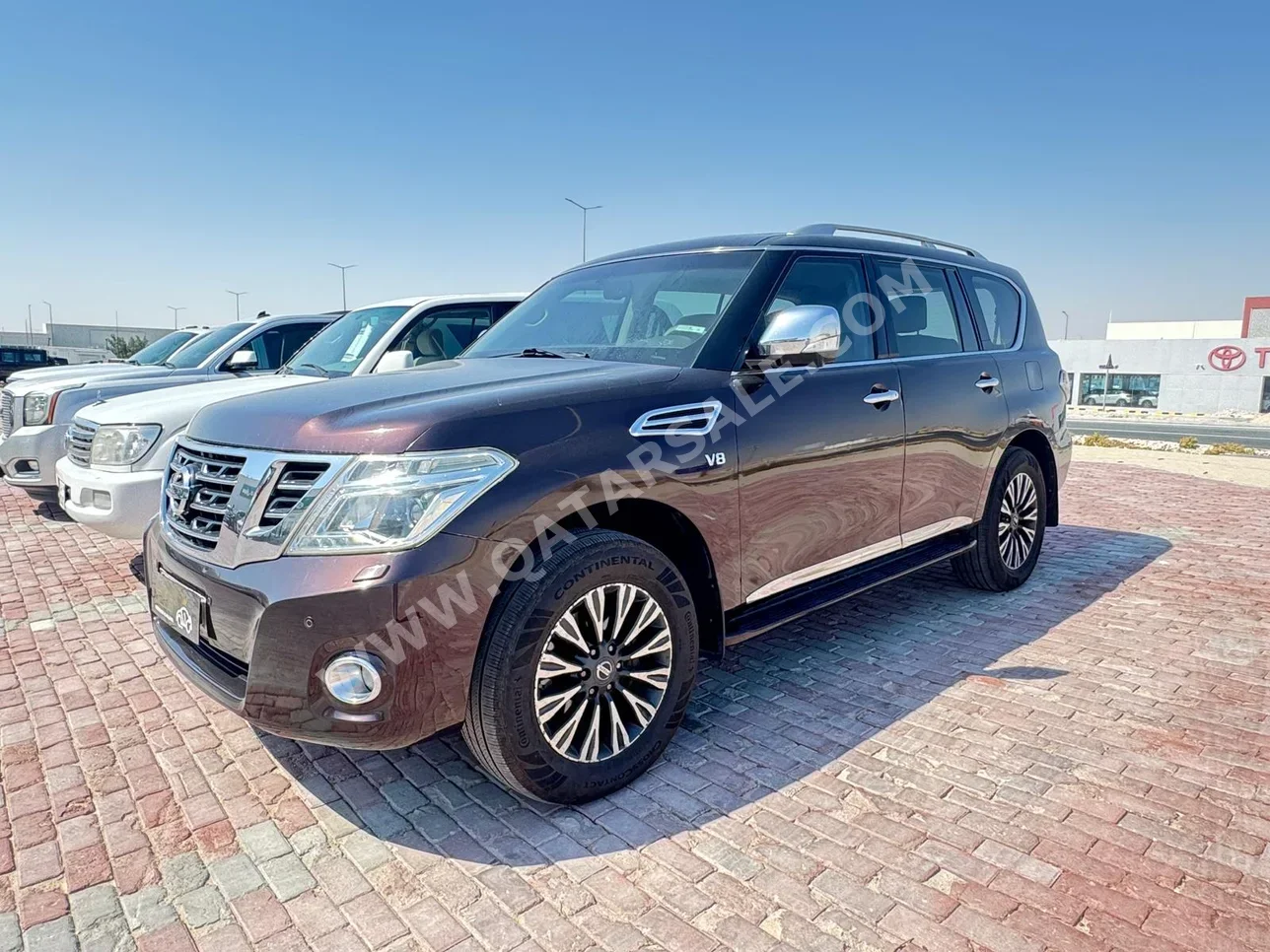 نيسان  باترول  بلاتنيوم  2014  اوتوماتيك  190,000 كم  8 سلندر  دفع رباعي  اس يو في  أسود