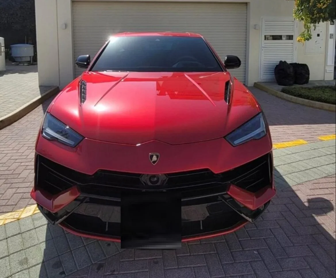 لمبرجيني اوروس اس 2024 اوتوماتيك 30,193 كم 8 سلندر دفع كلي مستمر اس يو في أحمر تحت الضمان