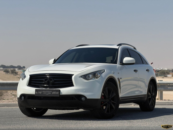 Infiniti  QX  70  2016  Automatic  125,000 Km  6 Cylinder  Four Wheel Drive (4WD)  SUV  White