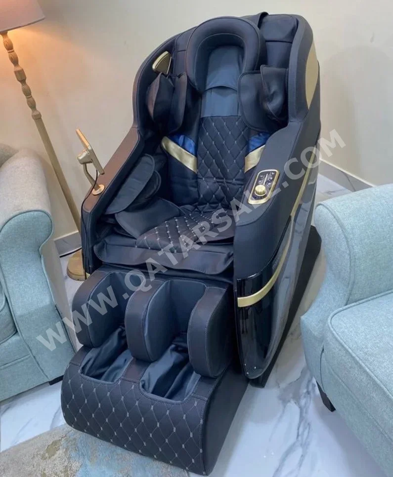 كرسي التدليك ليكون أسود الصين كل الجسم رباعي الأبعاد