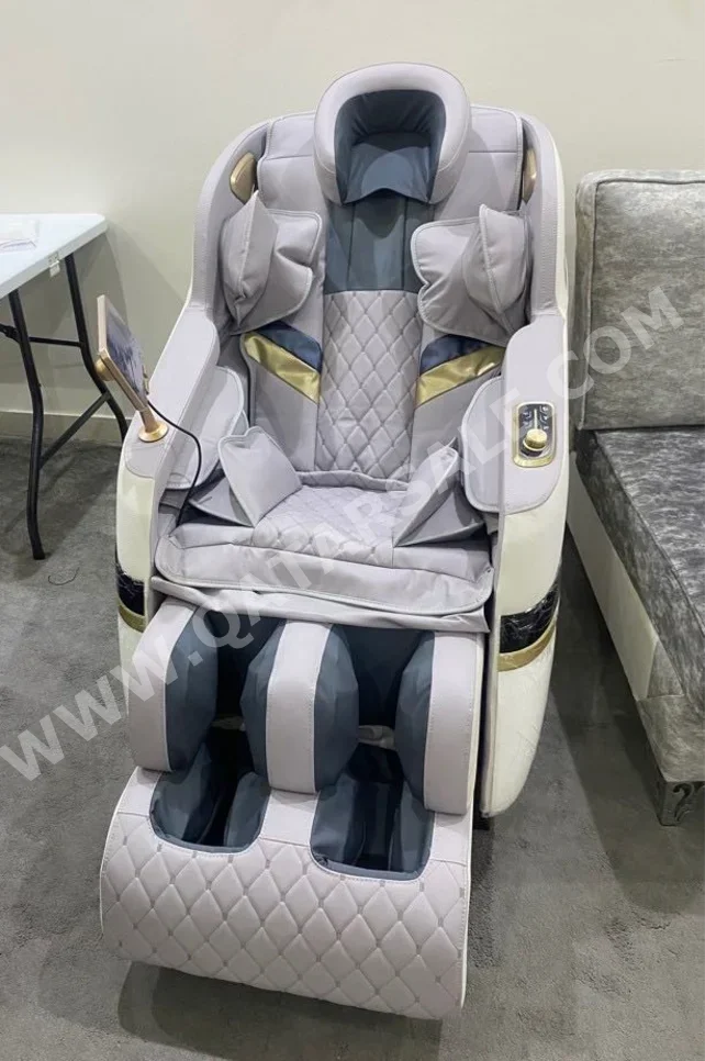 كرسي التدليك ليكون  أسود  الصين  كل الجسم  رباعي الأبعاد